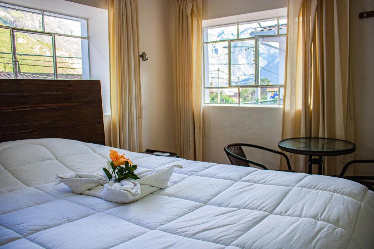 Hotel Los Laureles Calca Exterior foto