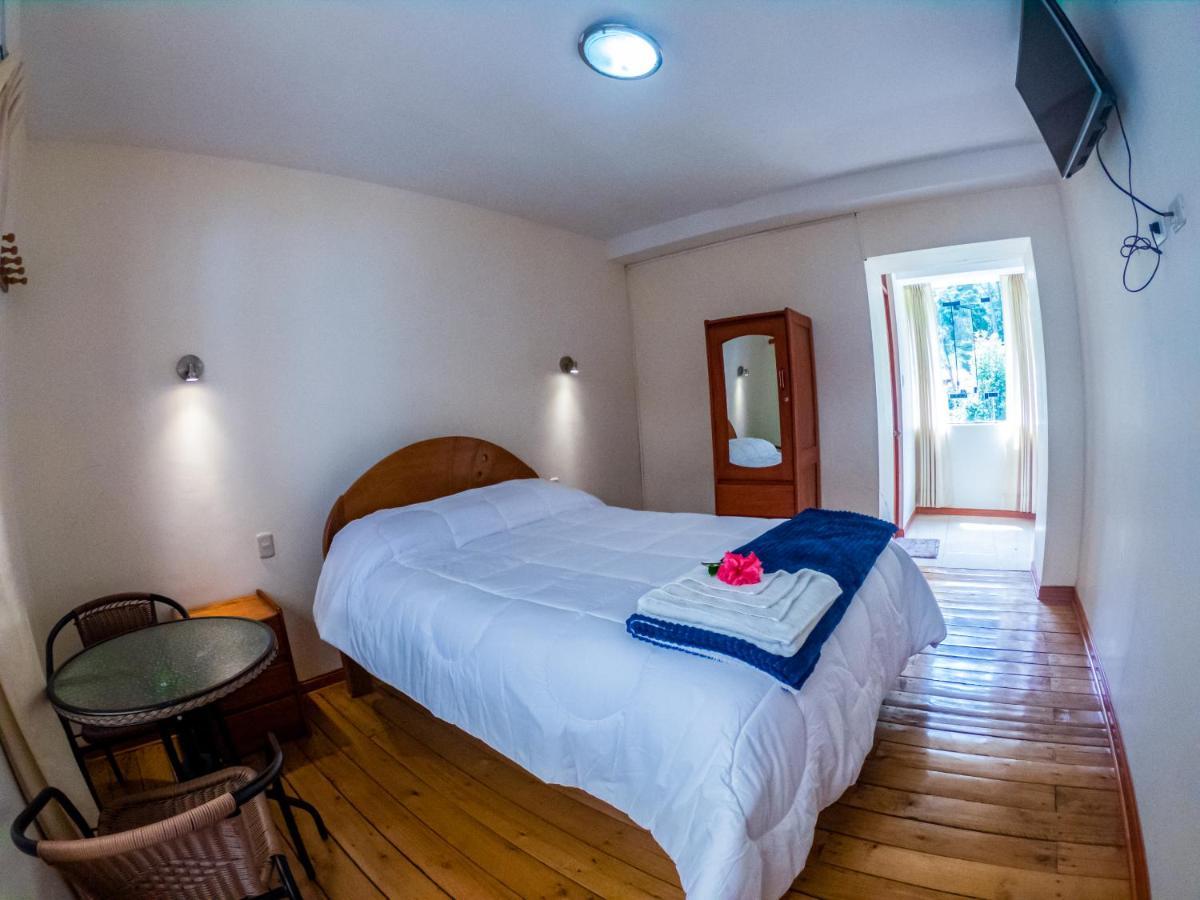 Hotel Los Laureles Calca Exterior foto