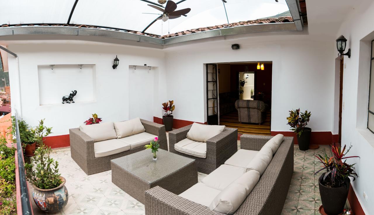 Hotel Los Laureles Calca Exterior foto