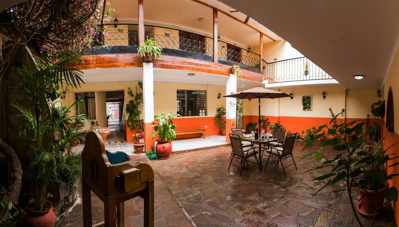 Hotel Los Laureles Calca Exterior foto